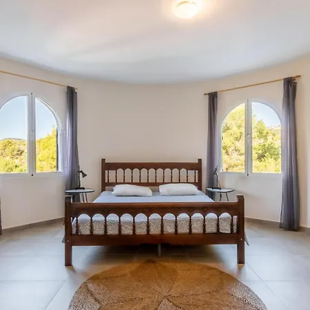 El Refugio - Quite And Spacious *