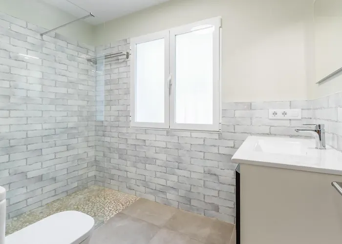 Villa El Refugio - Quite And Spacious *