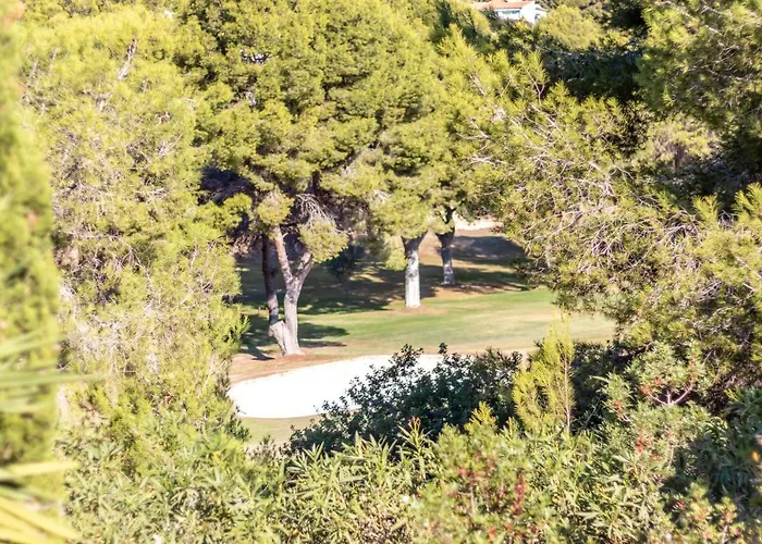 El Refugio - Quite And Spacious Villa *