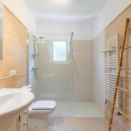 El Refugio - Quite And Spacious بينيسا